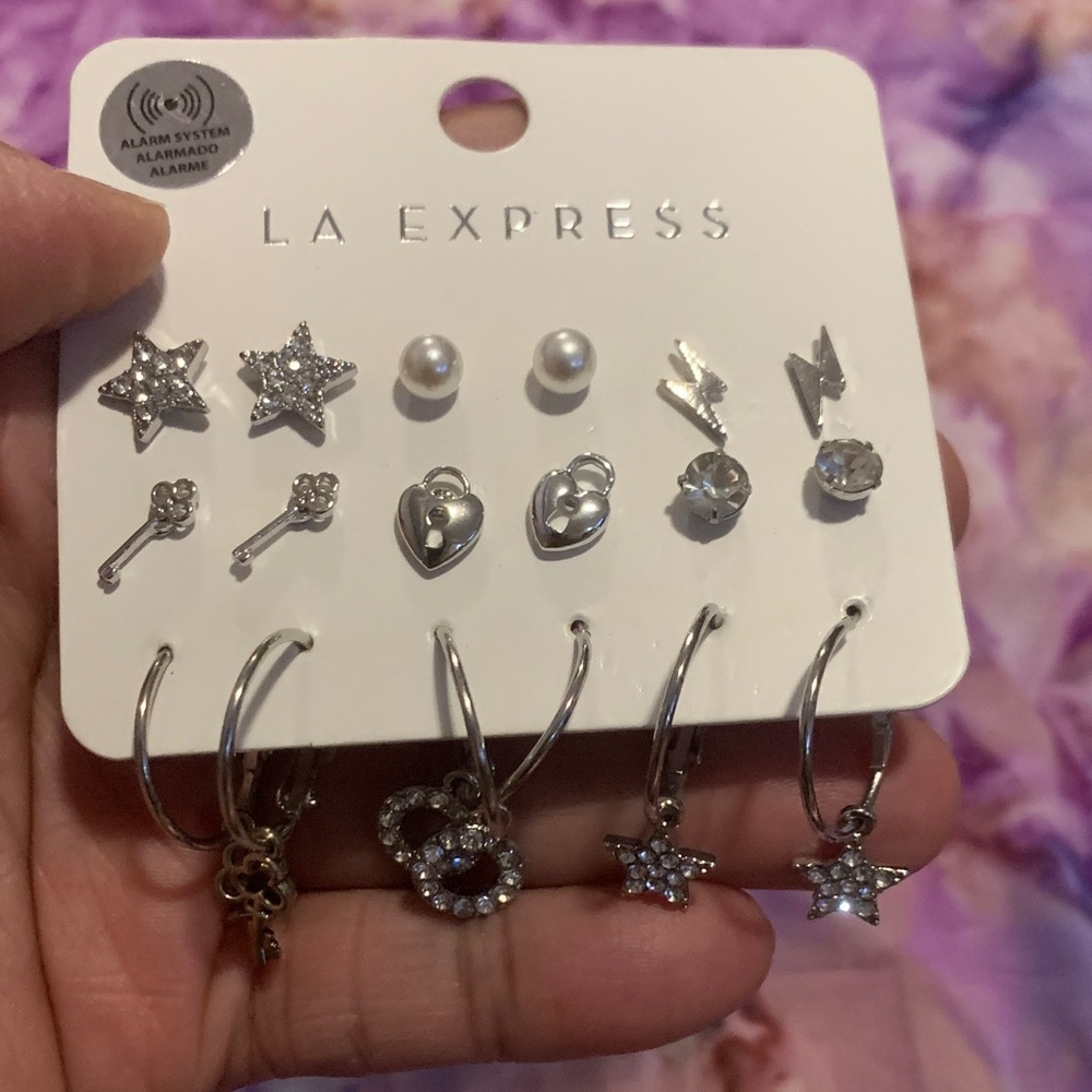 NWT LA Express Silver and Pearl Earring Set